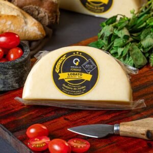 Queijo Lobato, queijo artesanal de leite de vacas Jersey da Queijaria do Jordão